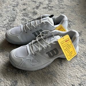 NWT Wilson Rush Pro QL Junior Tennis Shoe Size 6
